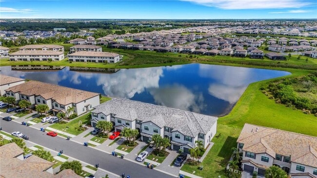 Building Photo - 15227 Sunny Day Dr