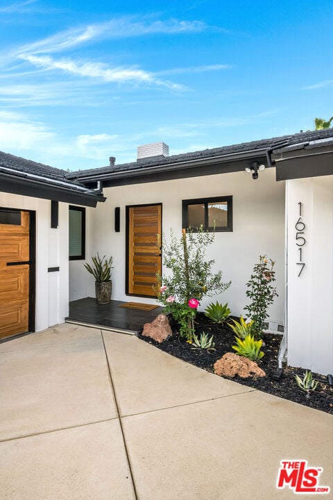 Building Photo - 16517 Hartsook St