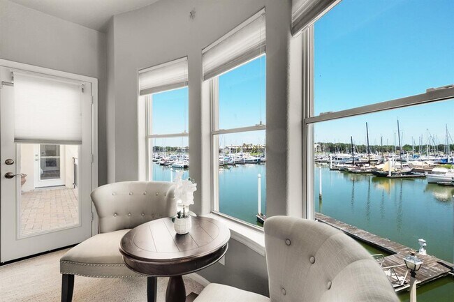 Building Photo - 305 Harborside Cir