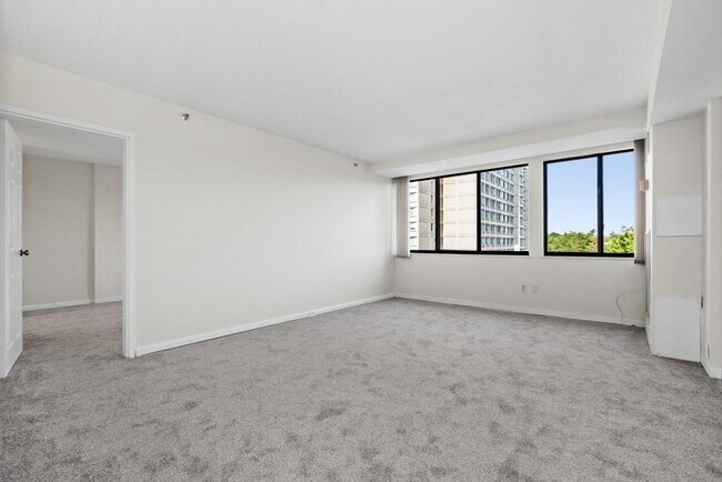 Building Photo - 250 Hammond Pond Pkwy