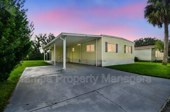 Building Photo - 242 Country Ln
