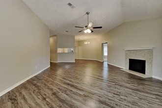 Building Photo - 25802 Richards Rd