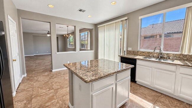 Building Photo - 7617 Pioneer Ranch Ave