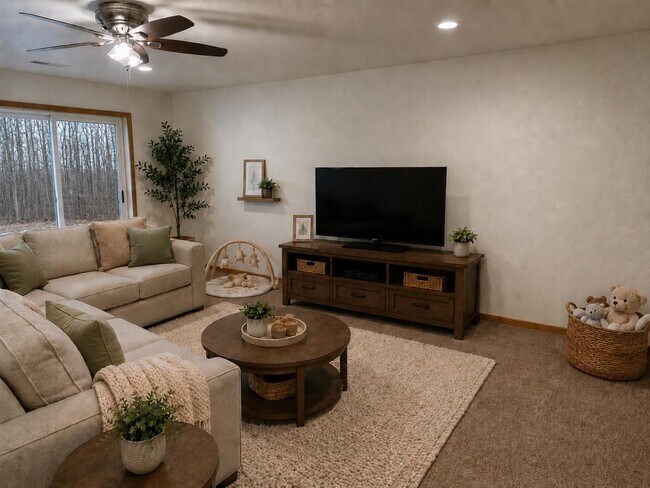 Building Photo - 521 S Cherry Ln