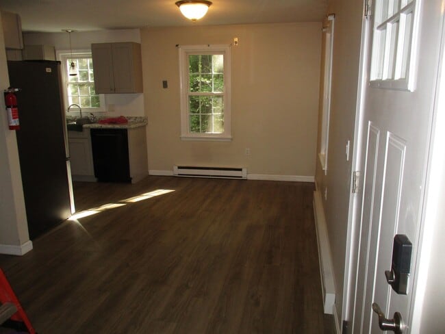Building Photo - 23 Shady Ln