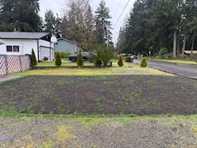 Building Photo - Central Lakes - Lakewood Duplex