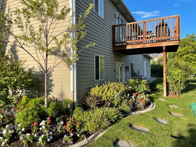 Building Photo - 85 W 1400 S