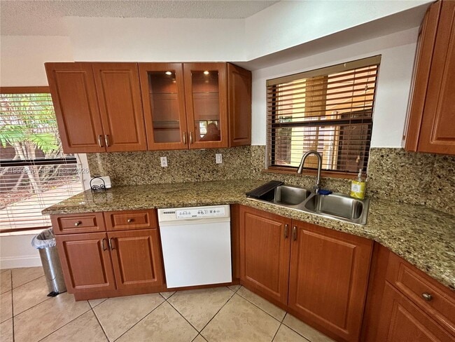 Building Photo - 8910 SW 4th Ln