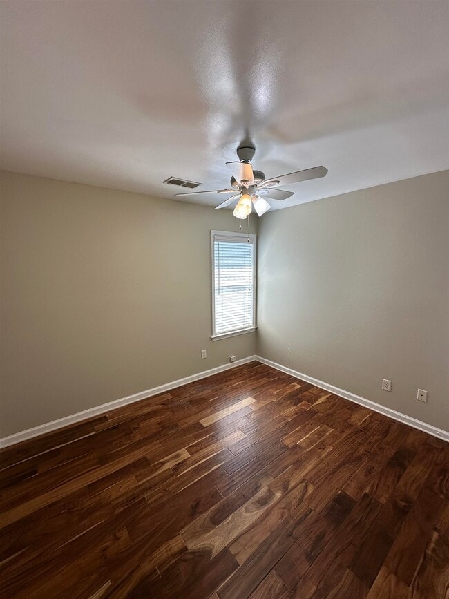 Building Photo - 1139 Misty Isle Dr