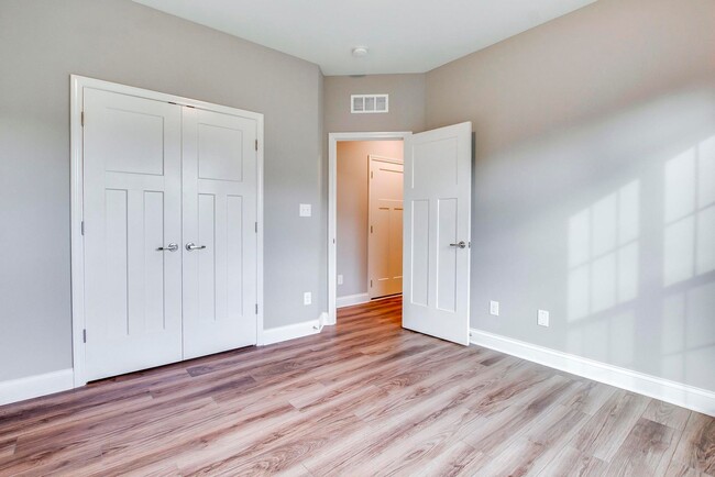 Building Photo - East Jefferson County Home For Rent