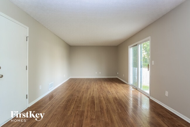 Building Photo - 868 Windy Hill Ln