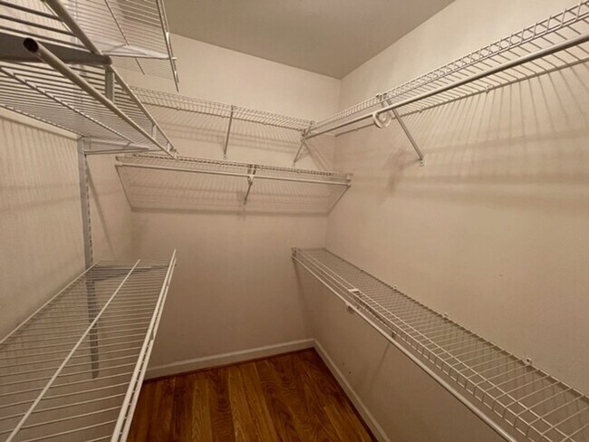 Building Photo - 1017 Bren Arbor Ct