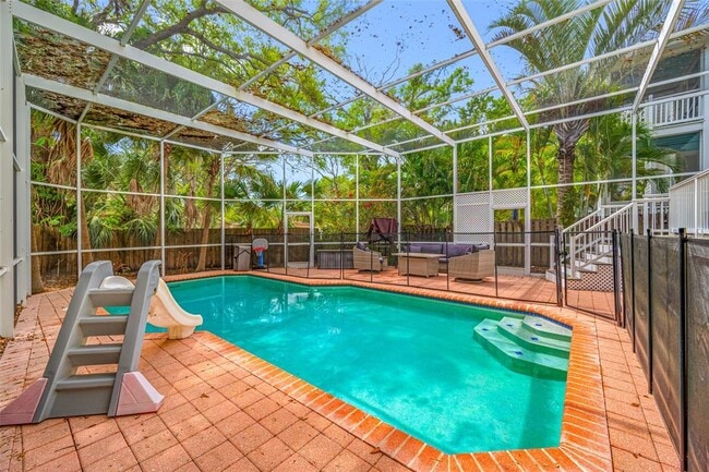 Building Photo - 2808 Southpointe Ln