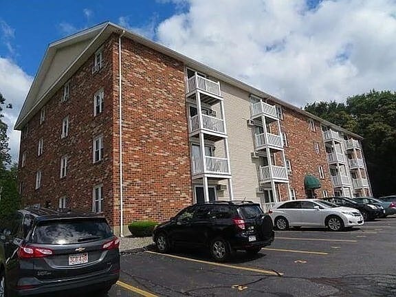 Primary Photo - 71 Edgeworth St