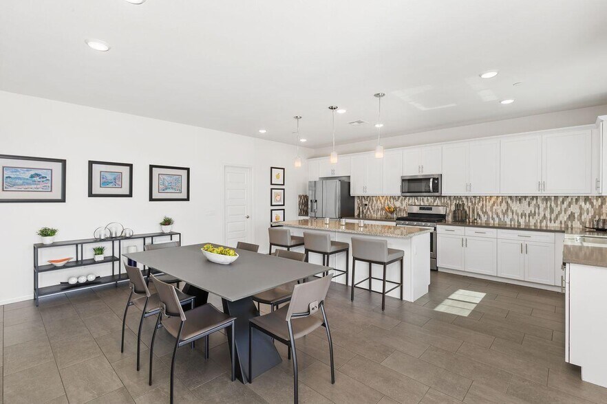 Building Photo - 10601 Cloud Haven Dr