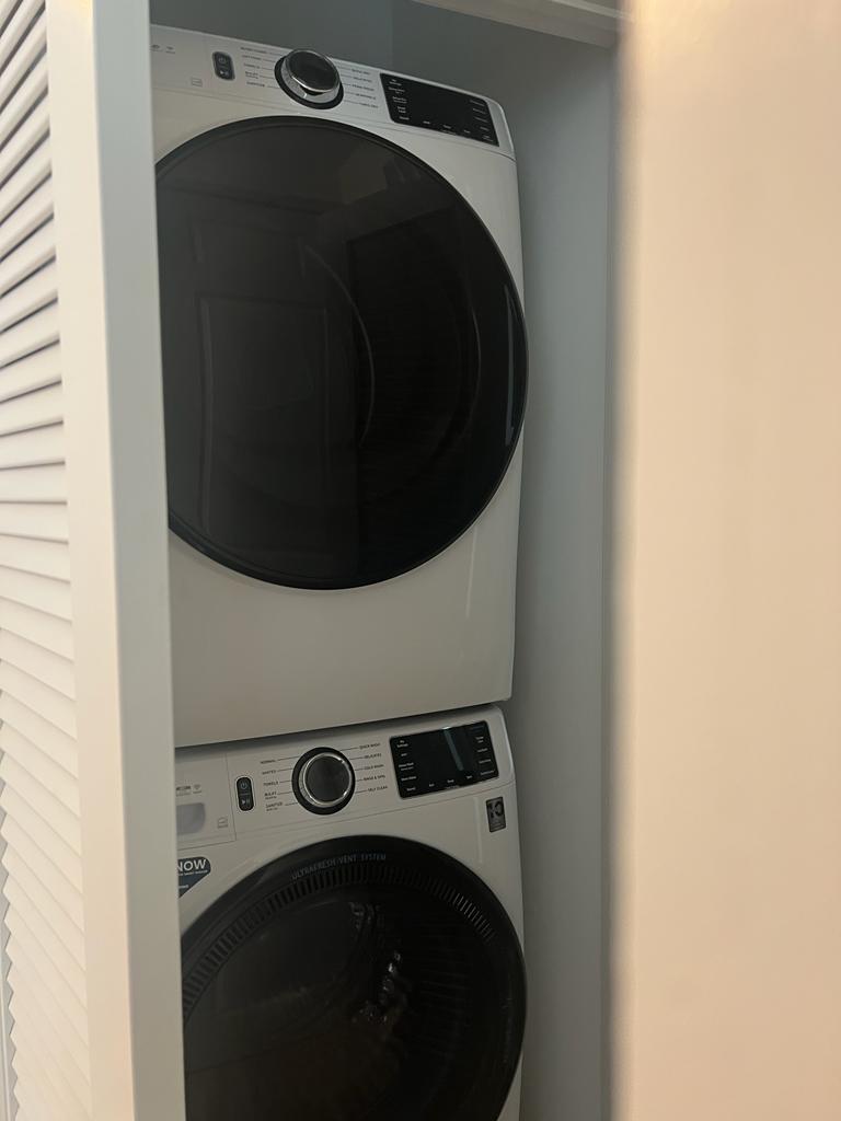 New Full sized washer/dryer - 10755 Fairgrounds Dr