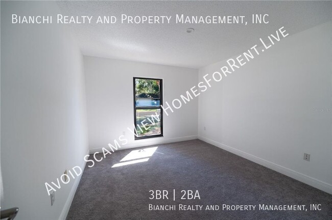 Building Photo - 3015 48th Ave Dr E