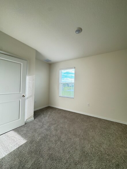 Building Photo - 8215 Claw Glades Lp