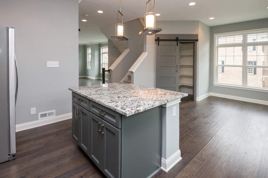 Building Photo - 15295 Mystic Rock Dr