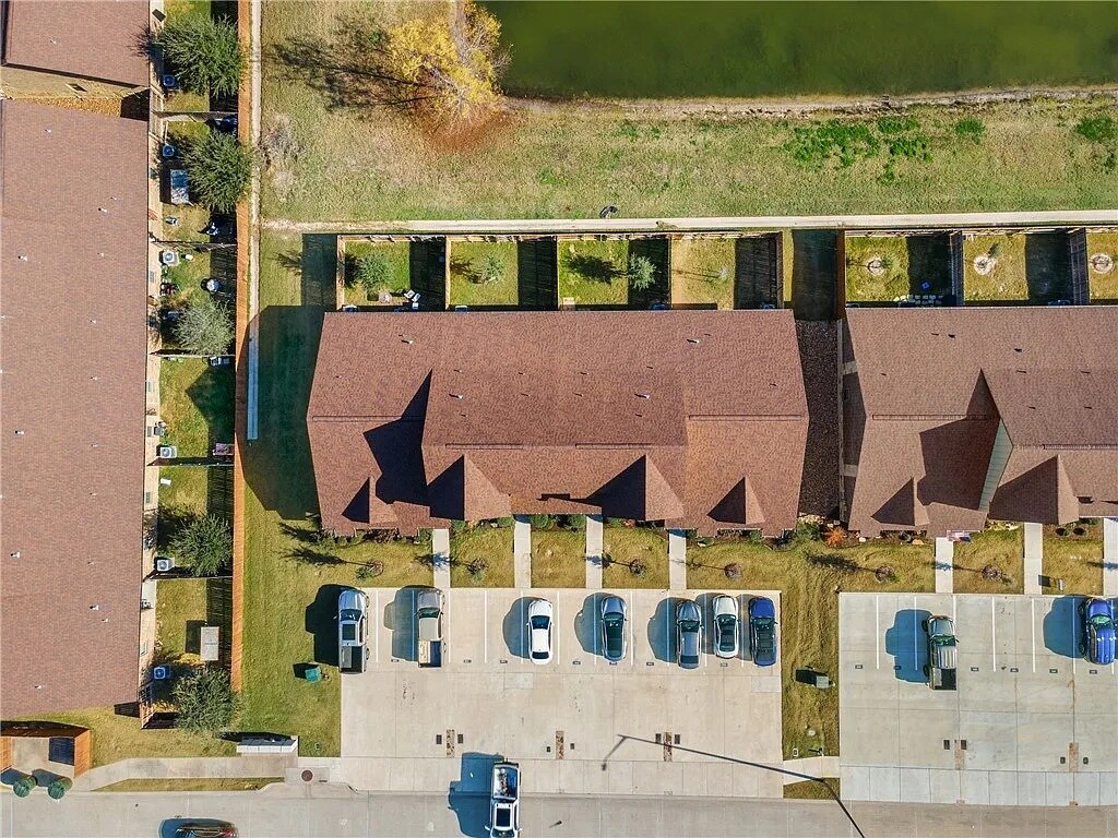 Building Photo - 3013 Marvel Ct