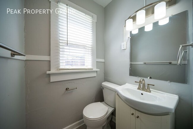 Building Photo - Available Now! Newly Renovated 2 Bedroom T...