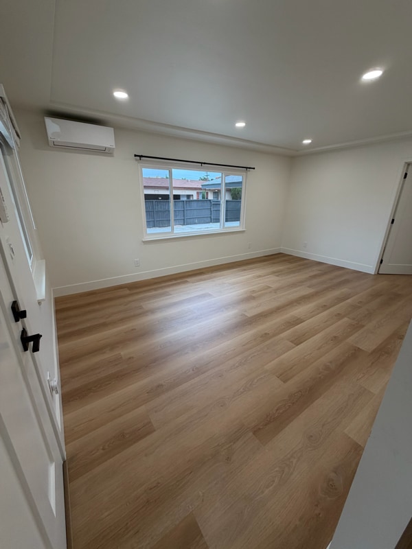 Building Photo - 365 Wisconsin Ave