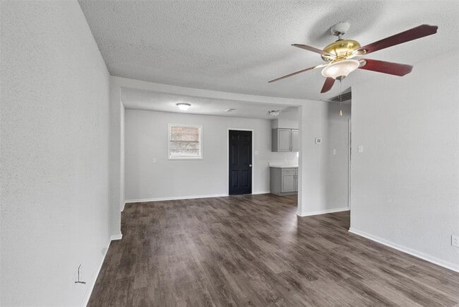 Building Photo - 815 Rugeley St