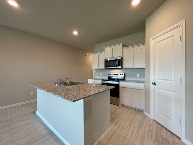 Building Photo - AVAILABLE NOW NEW CONSTRUCTION 3 BEDROOM 2...