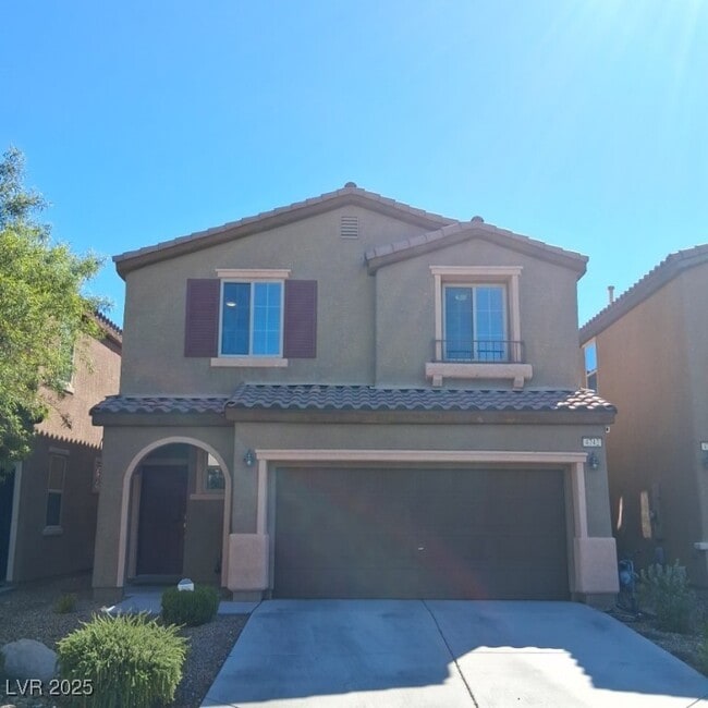 Primary Photo - 4742 San Marcello St