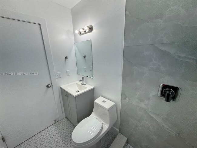 Building Photo - 1971 NW 2nd Ct