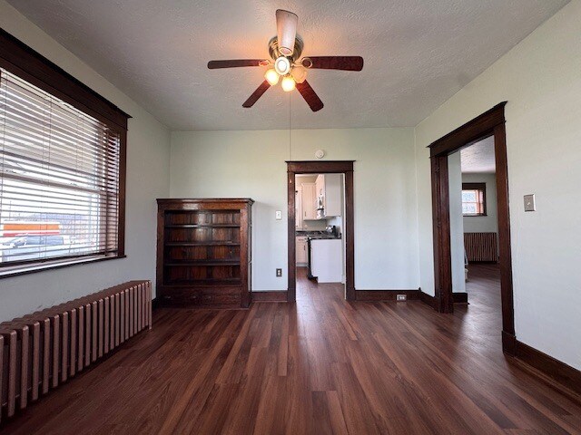 Building Photo - 1218 Lewis Ave