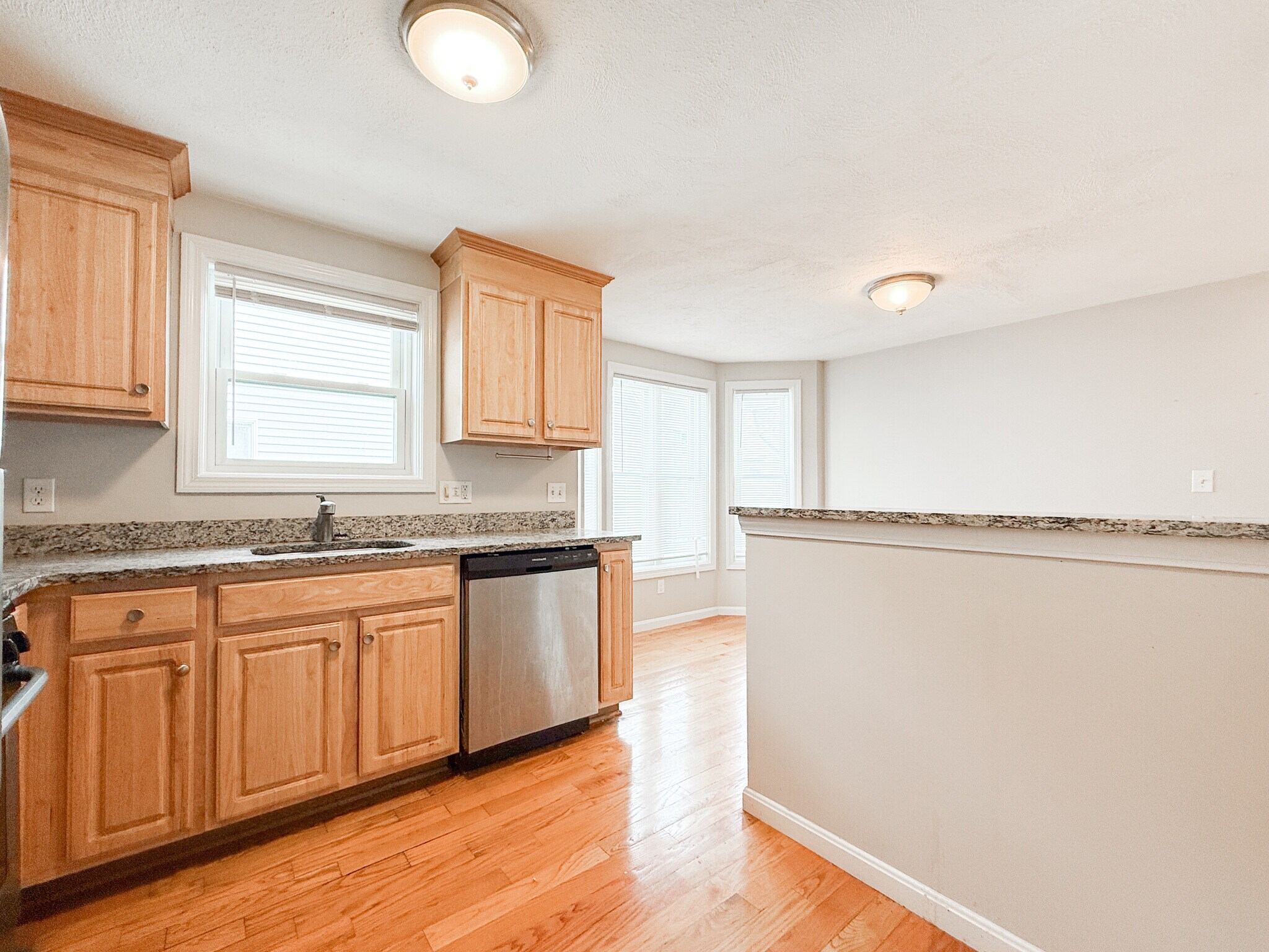 Building Photo - 34 Lonsdale St