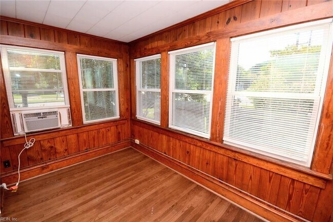 Building Photo - 5905 Hampton Blvd