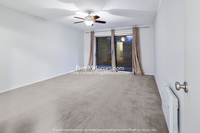 Building Photo - Cozy Two Bedroom Condo at Oswego Terraces!