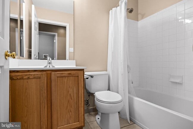 Building Photo - 81 Sassafras Dr