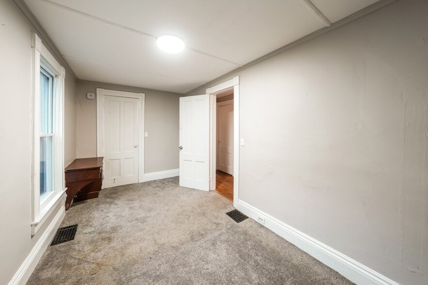 Building Photo - 104 Post Ave