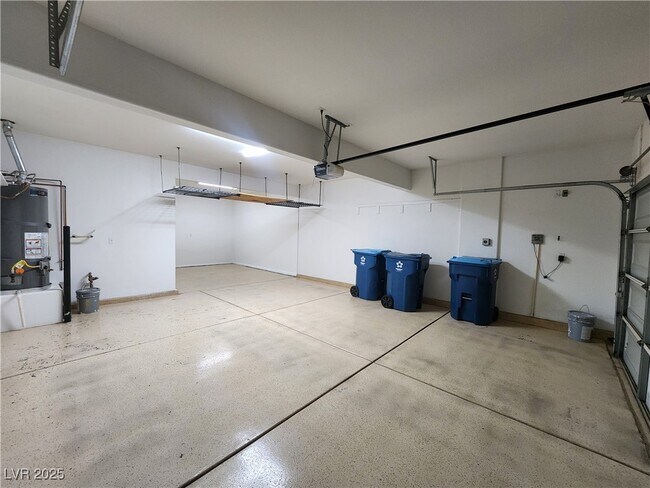 Building Photo - 7426 Matilda St