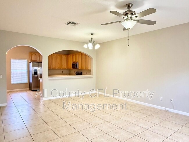 Building Photo - 16752 Cedar Crest Dr