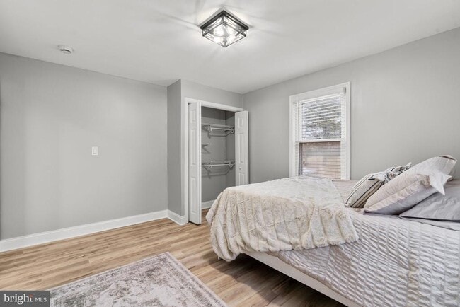 Building Photo - 10530 Scaggsville Rd