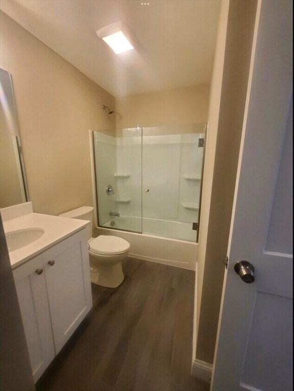 Building Photo - 65 Shepard St