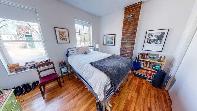 Building Photo - Stunning 1BR in Historic East Rock Building | Exposed Brick | Near Yale SOM