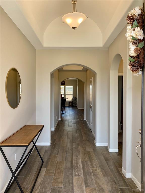 Building Photo - 26 Escondido Pass