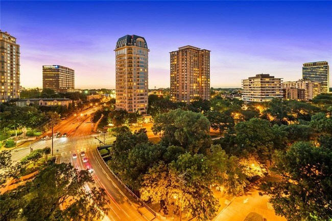 Building Photo - 3510 Turtle Creek Blvd