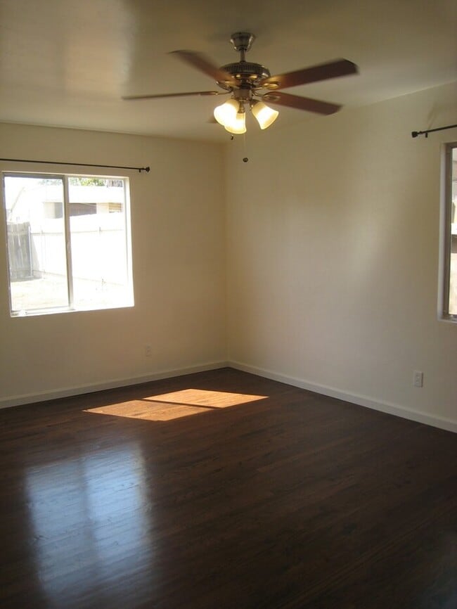 Building Photo - Beautiful La Mesa home w/ huge yard & garage