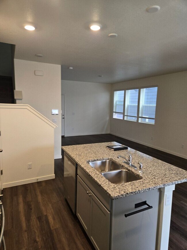 Building Photo - 7020 Kali Ct
