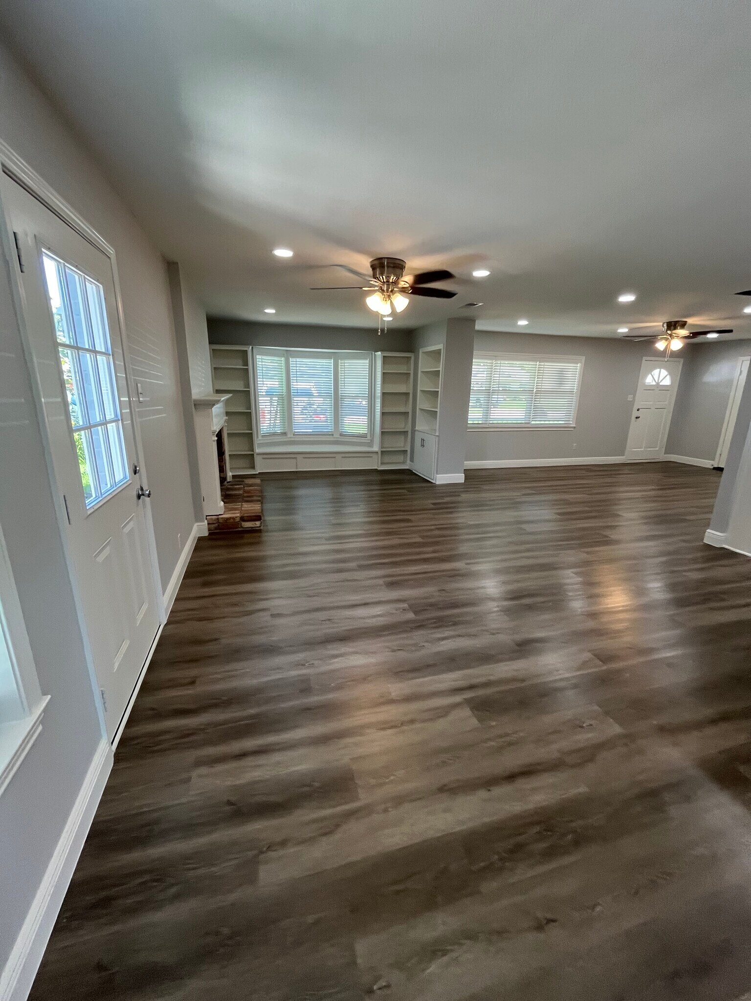 Building Photo - 3730 Tam O Shanter Dr
