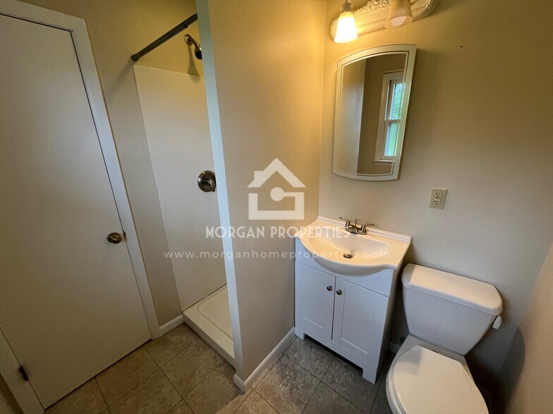 Building Photo - 324 Norris Dr