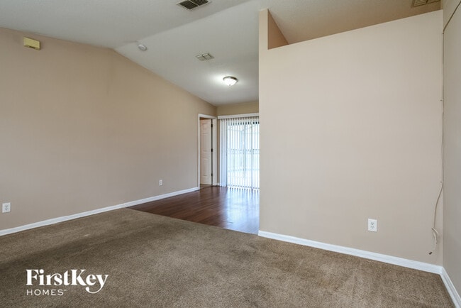 Building Photo - 908 S Rennes Ct