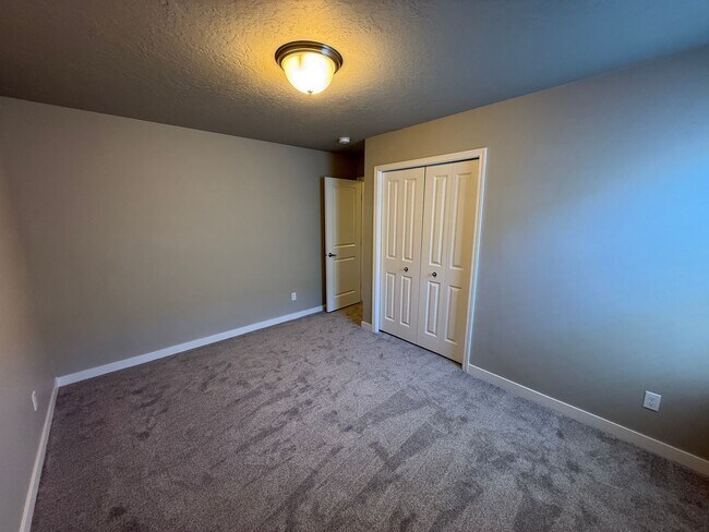 Building Photo - Beautiful Meridian Home in Prime Location Near The Village, Parks & Schools