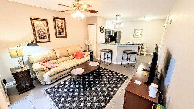 Building Photo - 850 S Tamiami Trl